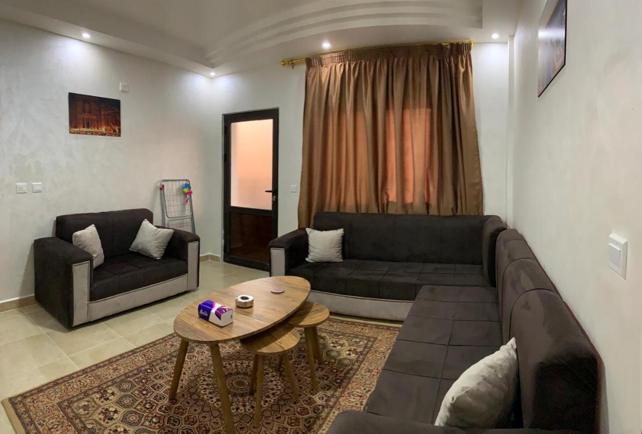 Amro Petra Apartment 瓦迪穆萨 外观 照片