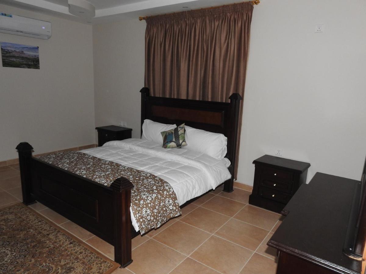 Amro Petra Apartment 瓦迪穆萨 外观 照片
