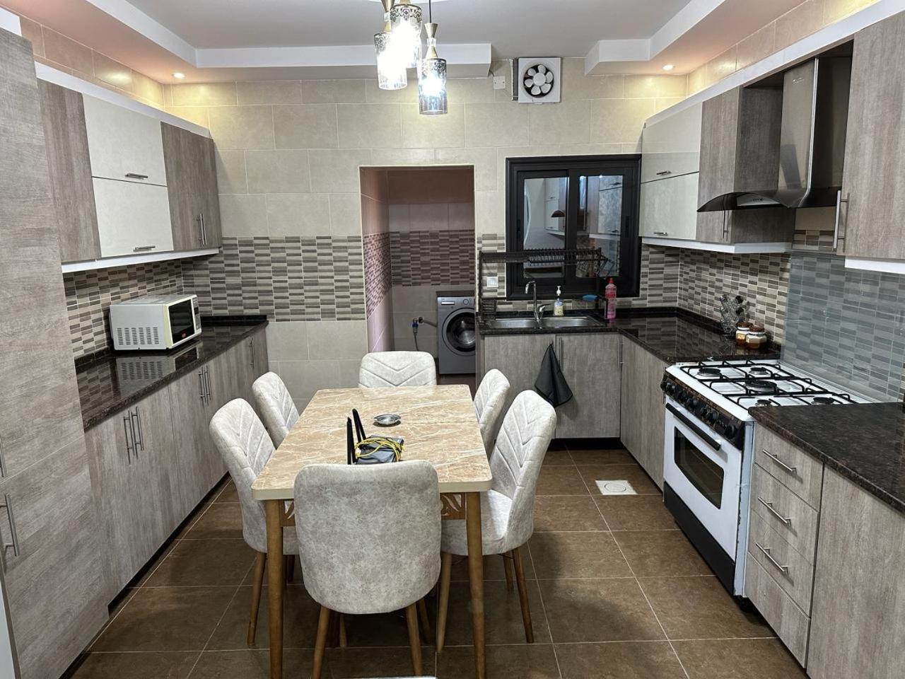 Amro Petra Apartment 瓦迪穆萨 外观 照片